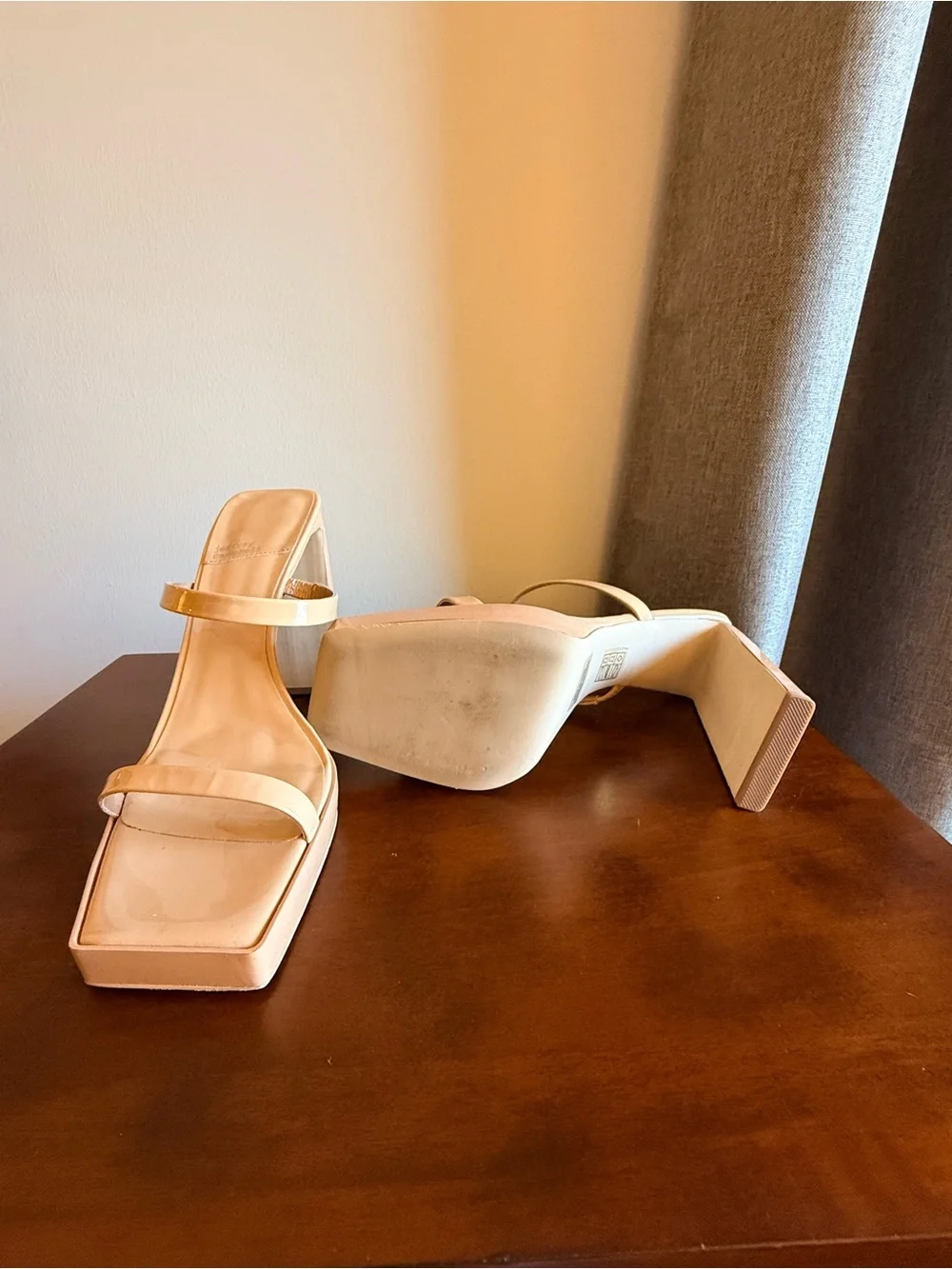 Jeffrey Campbell glossy patent